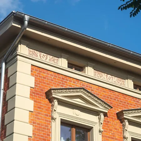 Liebknecht 13 *