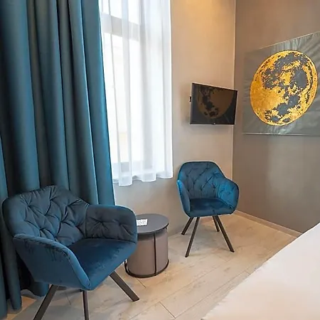 Hotel Liebknecht 13 *