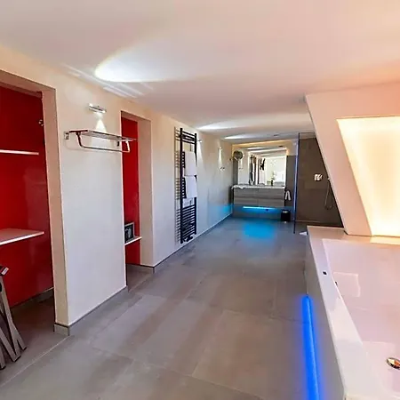 Liebknecht 13 Hotel *